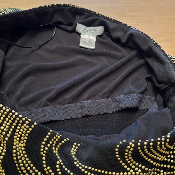 Cache Black One Sleeve Top with Gold Swirl Stud Design Sz M - Picture 13 of 14